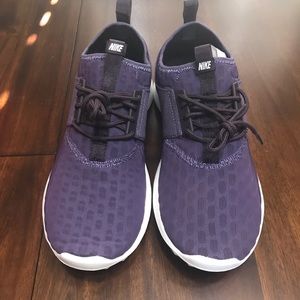 Women’s Nike Juvenate